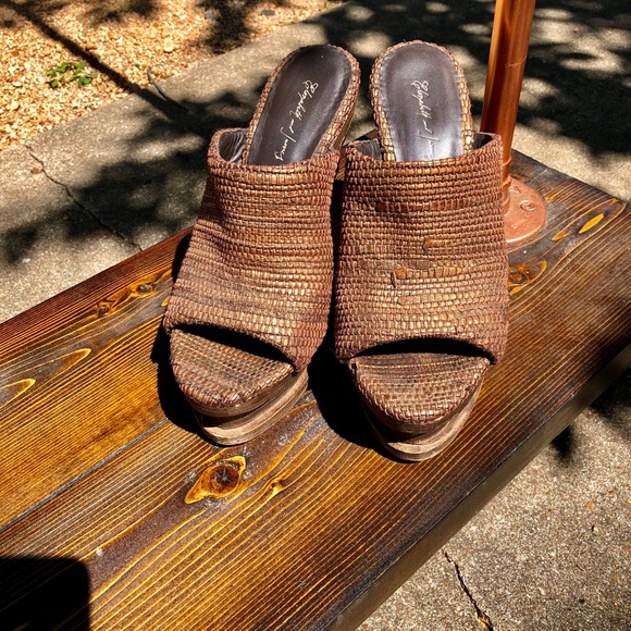 Platform heels - Picture 4 of 4